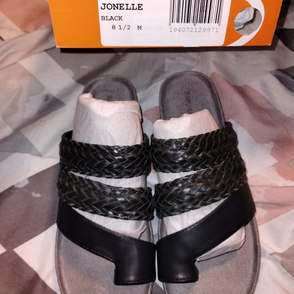 Baretraps Women's size 8.5 Sandals